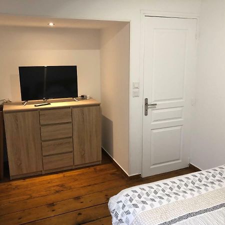 Spacieux appartement 2/6 pers 110m² proche CNPE Lagnieu Buitenkant foto