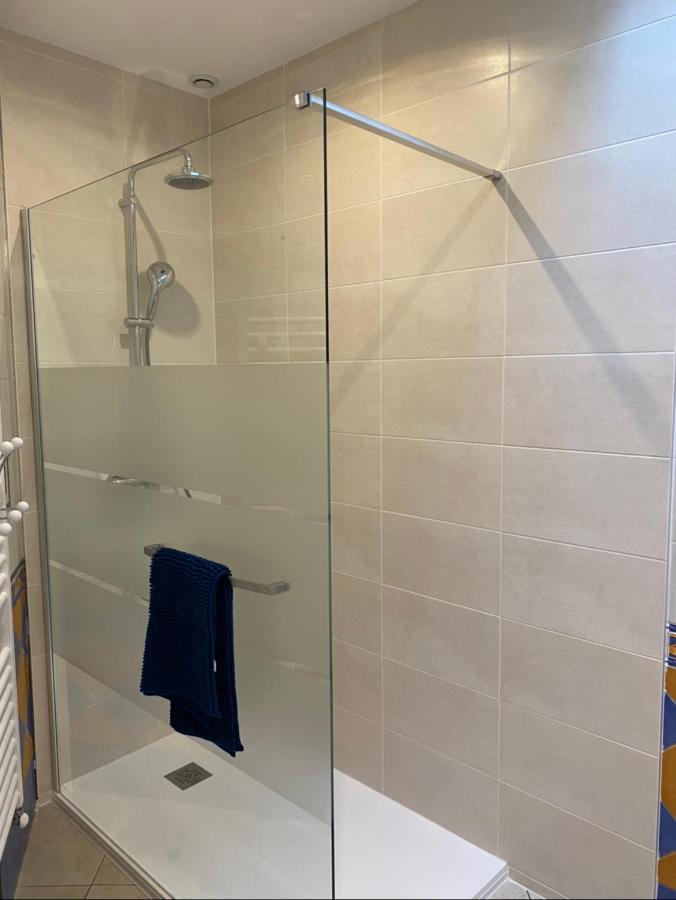 Spacieux appartement 2/6 pers 110m² proche CNPE Lagnieu Buitenkant foto