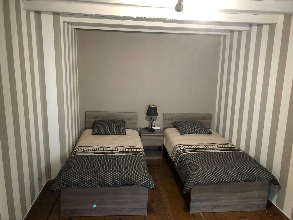 Spacieux appartement 2/6 pers 110m² proche CNPE Lagnieu Buitenkant foto