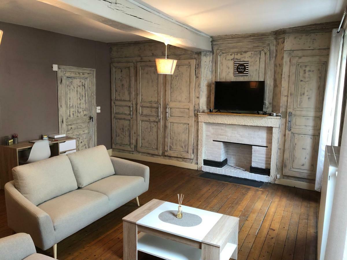 Spacieux appartement 2/6 pers 110m² proche CNPE Lagnieu Buitenkant foto