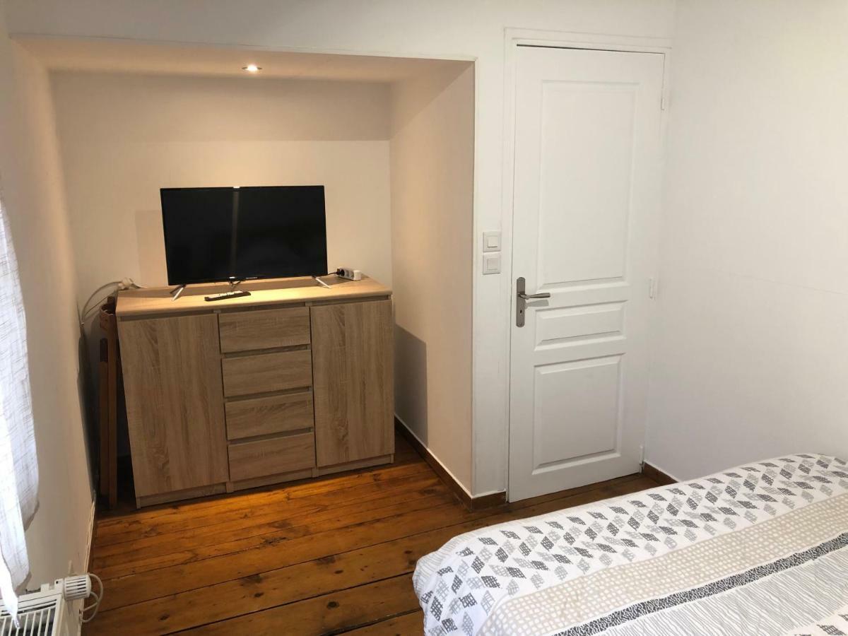 Spacieux appartement 2/6 pers 110m² proche CNPE Lagnieu Buitenkant foto